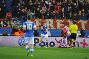 Diego Kostak hirutan egotzi behar izan zuten.