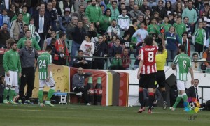 Arbitoa pardidaren protagonista izan zen.