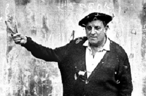 Rompecascos"en erakustaldia